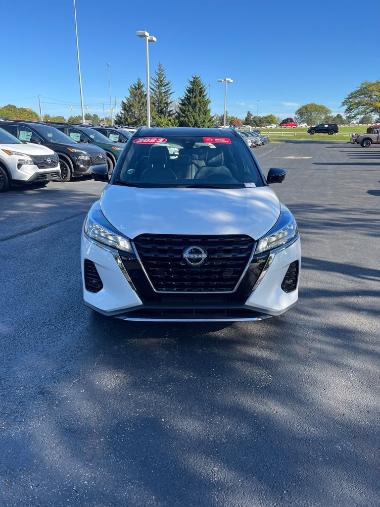 Certified 2023 Nissan Kicks SR w/ SR Premium Package FWD image 2