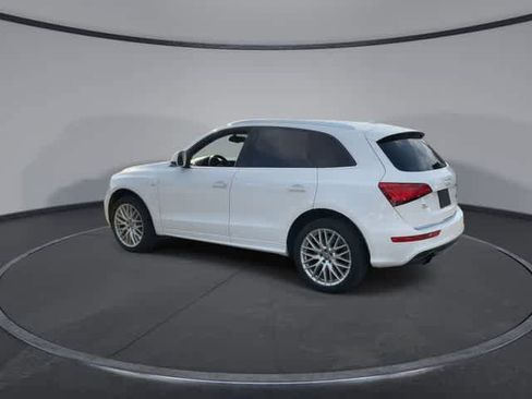 Used 2017 Audi Q5 2.0T Premium Plus w/ Technology Package AWD/4WD image 6