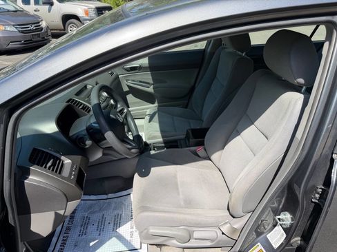 Used 2011 Honda Civic DX-VP image 10