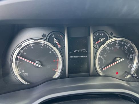 Used 2024 Toyota 4Runner TRD Off-Road Premium w/ Moonroof Package image 35