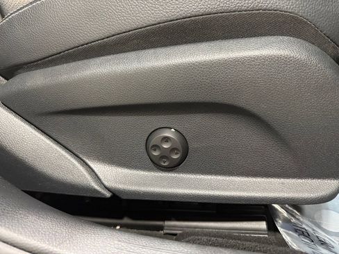 Used 2016 Mercedes-Benz C 300 4MATIC Sedan image 15