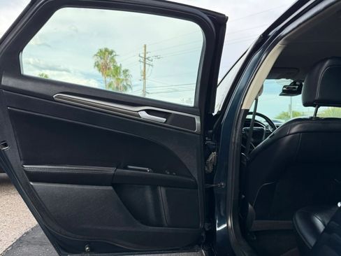 Used 2020 Ford Fusion SEL FWD image 34