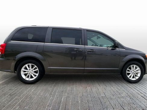 Used 2019 Dodge Grand Caravan SXT FWD image 8