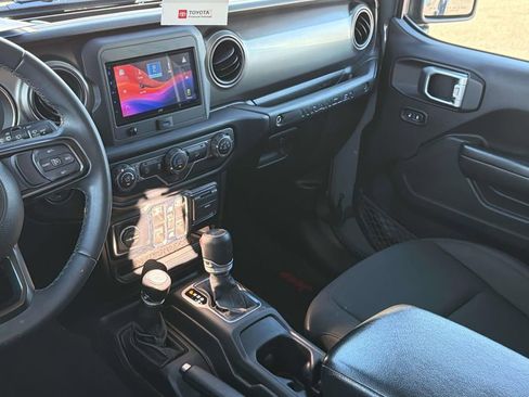 Used 2019 Jeep Wrangler Unlimited Sport S image 29