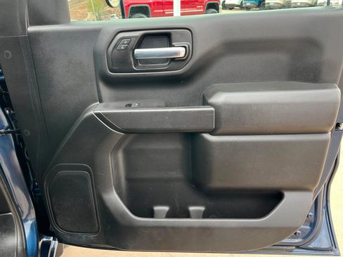 Used 2021 Chevrolet Silverado 1500 Custom Trail Boss w/ LPO, Dark Essentials Package image 23