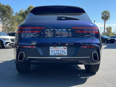 Used 2025 Genesis GV70 2.5T w/ Select Package image 10