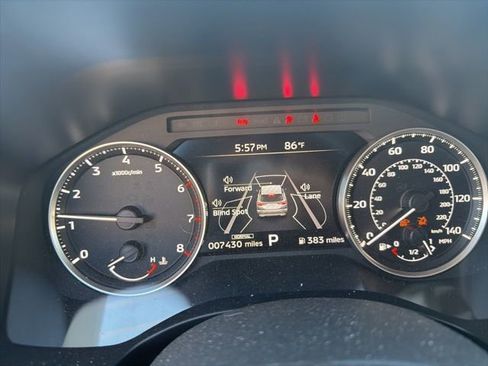 Used 2025 Mitsubishi Outlander ES image 1