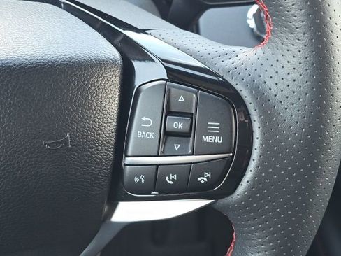 Used 2025 Ford Explorer ST-Line w/ Premium Package image 32