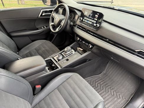 Used 2022 Mitsubishi Outlander SEL Black Edition image 38