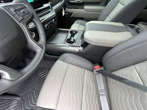 New 2026 Chevrolet Silverado 2500 ZR2 w/ ZR2 Bison Edition AWD/4WD image 9
