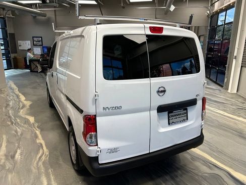 Used 2015 Nissan NV200 SV w/ Back Door Glass Package FWD image 24