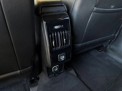 Used 2025 Jeep Compass Trailhawk AWD/4WD image 22