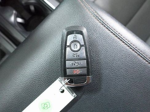 Used 2023 Ford F150 Lightning Lariat image 29