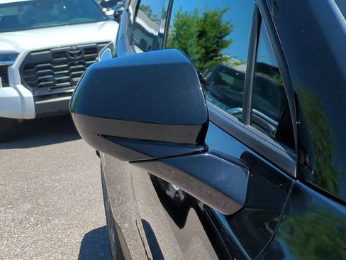 Used 2025 Chevrolet Blazer LT FWD image 12