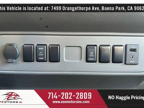 Used 2021 Nissan NV 2500 SV image 32