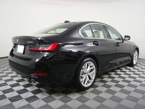 Used 2025 BMW 330i xDrive Sedan w/ Convenience Package AWD/4WD image 3