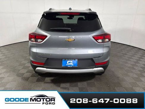 Used 2025 Chevrolet TrailBlazer LT AWD/4WD image 6