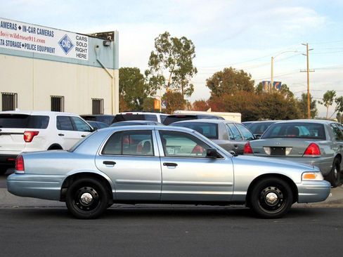 Used 2007 Ford Crown Victoria Police Interceptor RWD image 1