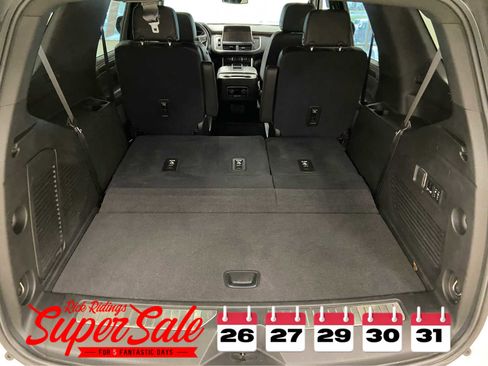 Used 2021 Chevrolet Tahoe Premier image 10