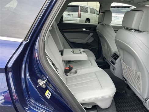 Used 2025 Audi Q5 2.0T Premium Plus w/ Premium Plus Package image 16