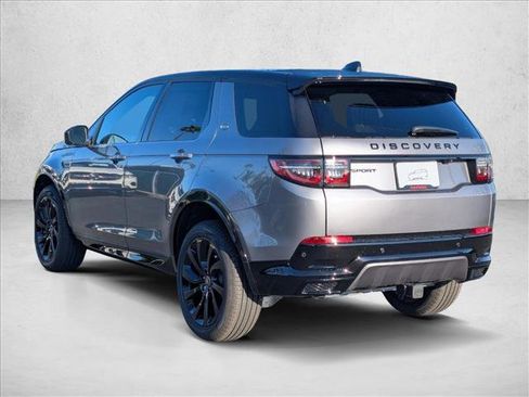 New 2025 Land Rover Discovery Sport Dynamic SE image 9