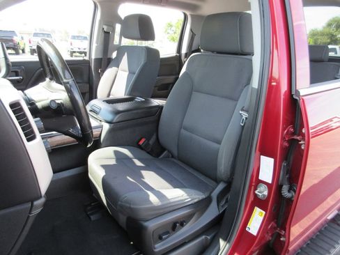 Used 2018 GMC Sierra 1500 SLE w/ Suspension Package, Off-Road AWD/4WD image 19