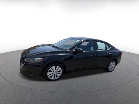 Used 2025 Nissan Sentra S FWD image 8