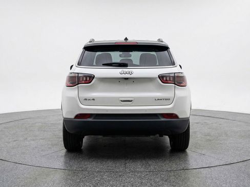 Used 2025 Jeep Compass Limited AWD/4WD image 7