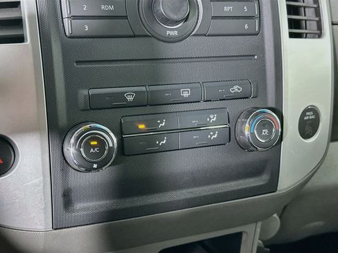 Used 2012 Nissan Frontier SV RWD image 21