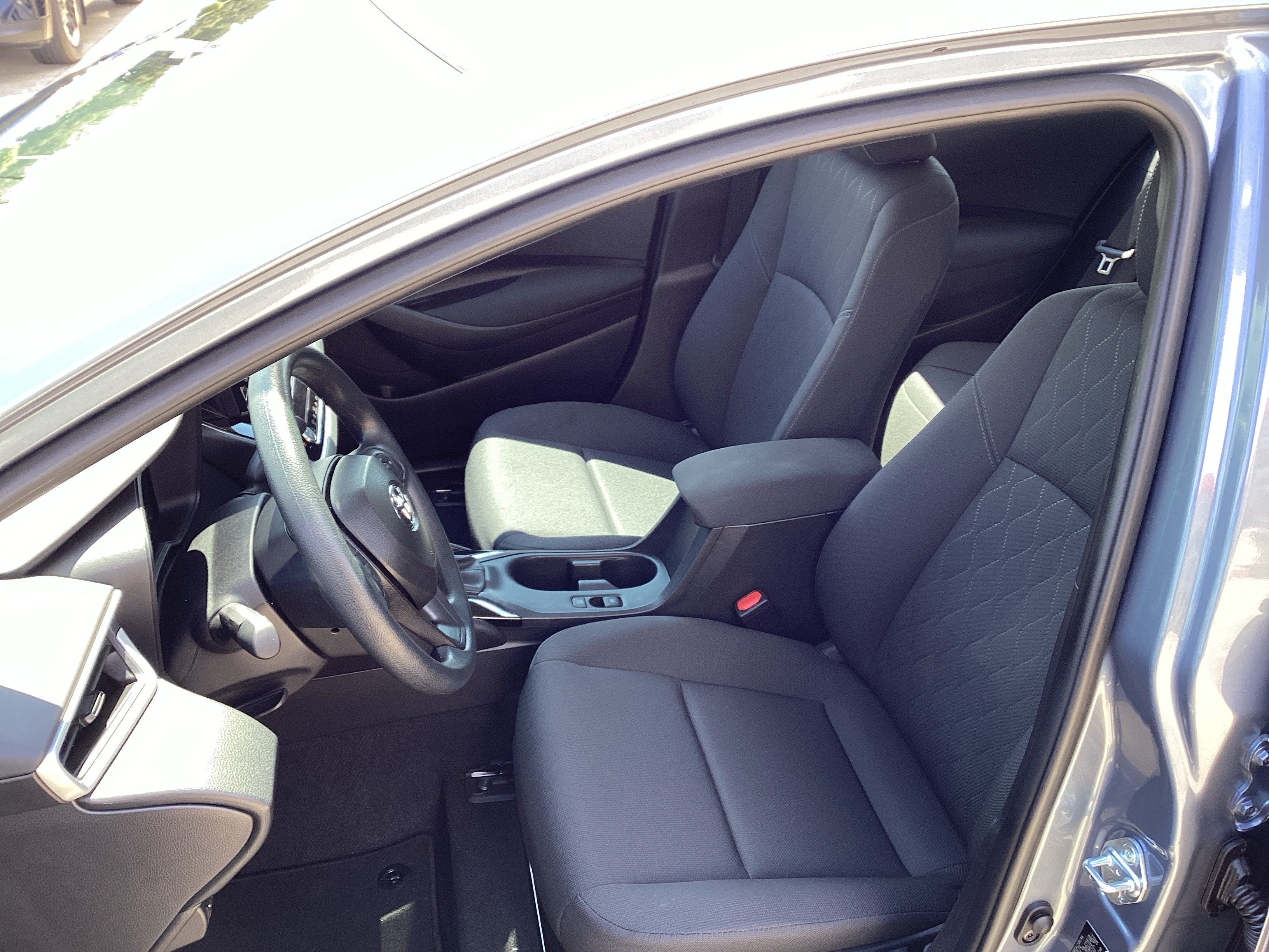 Used 2026 Toyota Corolla LE FWD image 14