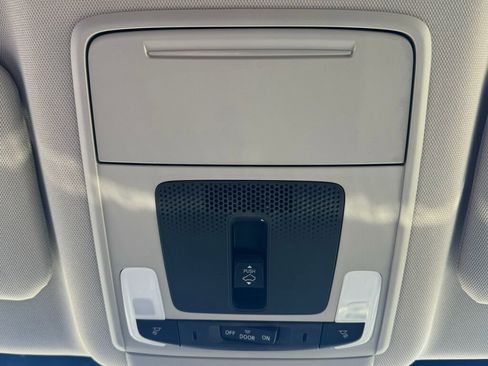 Used 2023 Honda CR-V EX-L image 33