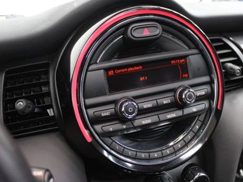 Used 2014 MINI Cooper 2-Door Hardtop image 17