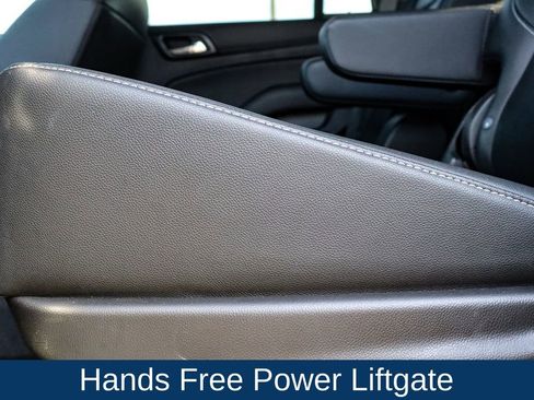 Used 2020 Chevrolet Tahoe LT w/ Luxury Package image 13