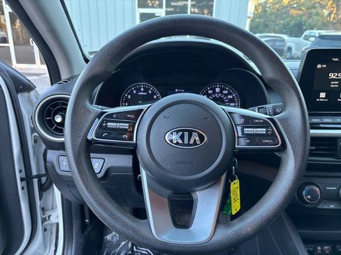 Used 2021 Kia Forte LXS image 14
