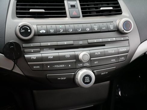 Used 2011 Honda Accord SE image 23