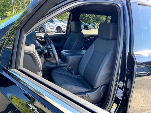 Used 2021 Chevrolet Suburban LS w/ Driver Alert Package AWD/4WD image 9
