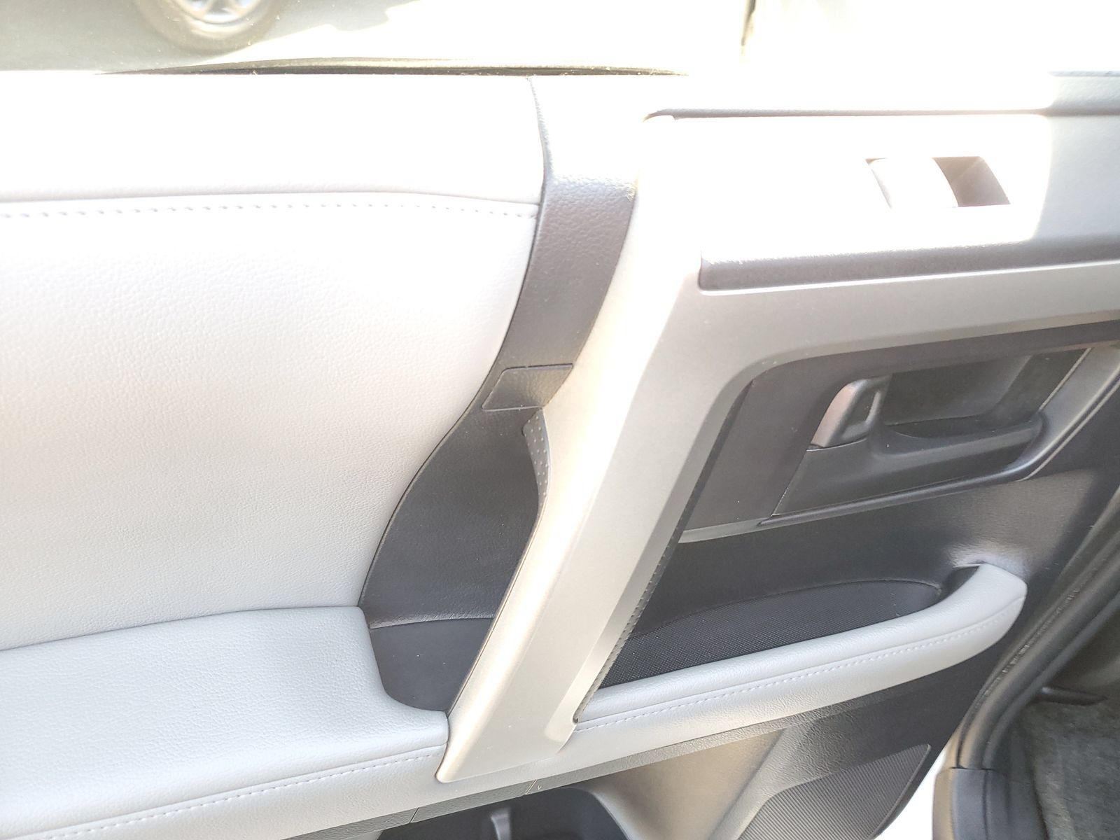 Used 2010 Toyota 4Runner SR5 AWD/4WD image 15