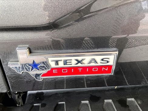 Used 2016 Ford F150 XLT w/ Equipment Group 302A Luxury image 7