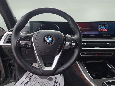Used 2024 BMW X5 sDrive40i image 11