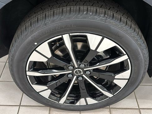 New 2026 Volvo XC60 T8 Plus w/ Climate Package AWD/4WD image 31