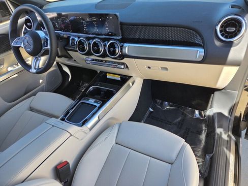 New 2026 Mercedes-Benz GLB 250 image 18