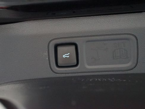 Used 2023 Ford Expedition XLT RWD image 34