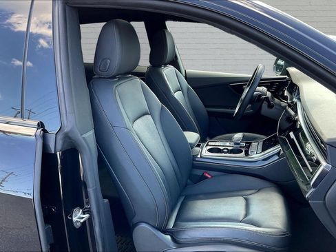 Used 2020 Audi Q8 Premium Plus w/ Premium Plus Package AWD/4WD image 29