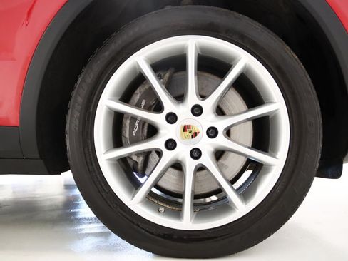 Used 2022 Porsche Cayenne Platinum Edition AWD/4WD image 94