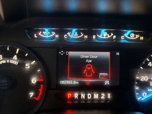 Used 2017 Ford F150 XL w/ Equipment Group 101A Mid AWD/4WD image 18