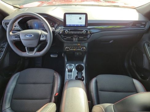 Used 2023 Ford Escape ST-Line image 2