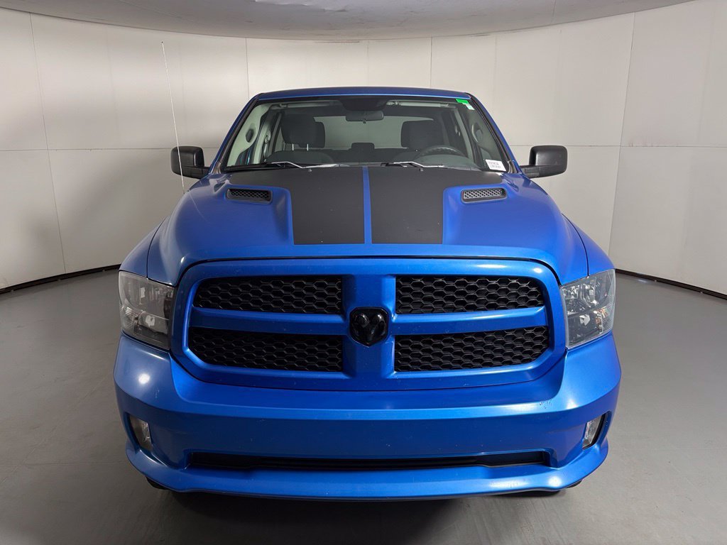 Used 2019 RAM 1500 Express w/ Express Value Package AWD/4WD image 3