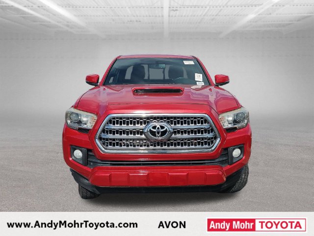 Used 2016 Toyota Tacoma TRD Sport w/ Towing Package AWD/4WD image 3