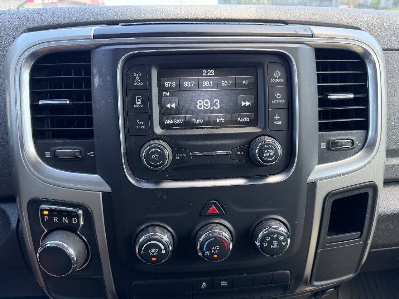 Used 2019 RAM 1500 Classic SLT RWD image 13