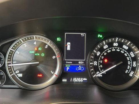 Used 2016 Lexus LX 570 4WD image 25